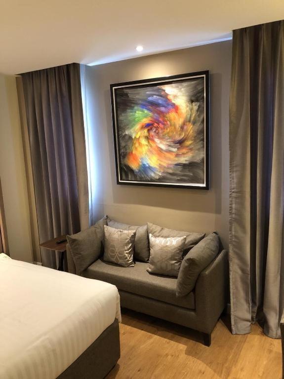 Sri U-Thong Grand Hotel Suphan Buri Exterior foto